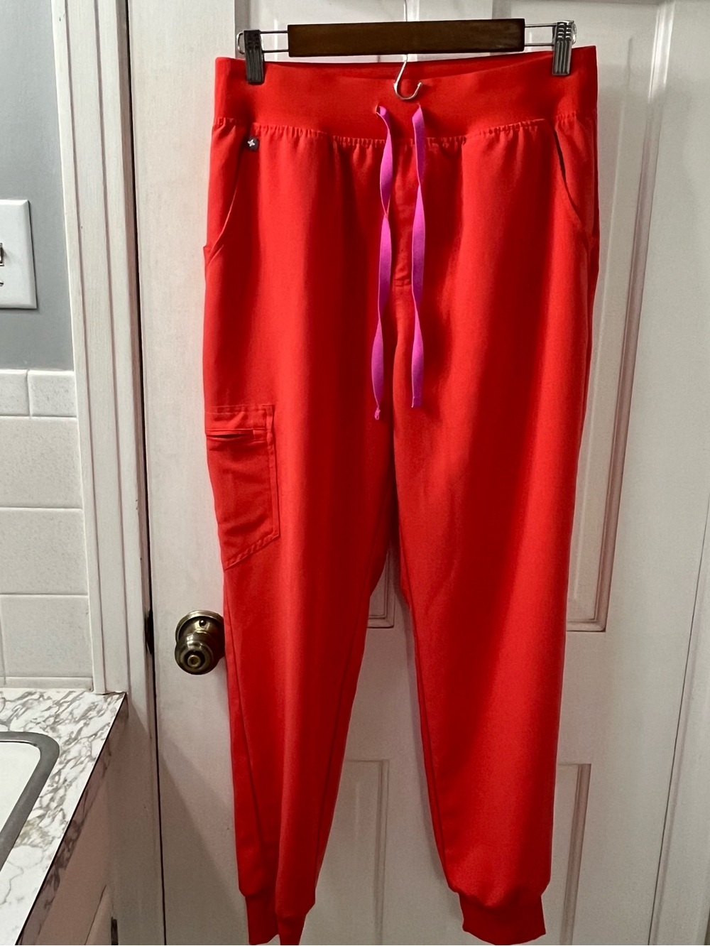 FIGS Pop Red HW Zamora Jogger Scrub Pants Womens Medium M High Waisted